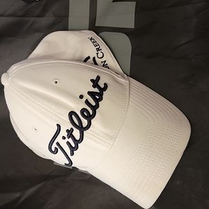 Mens Titleist flexfit hat FJ